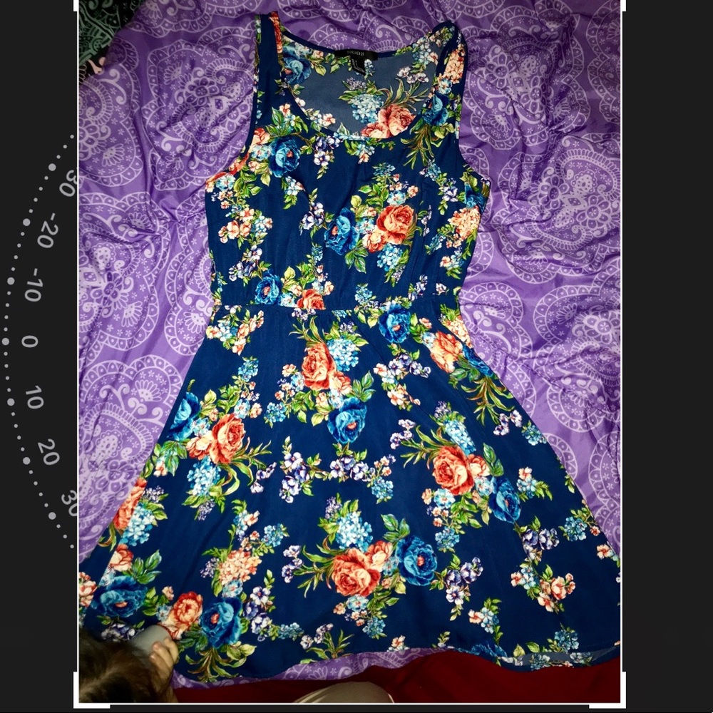 Forever 21 size small